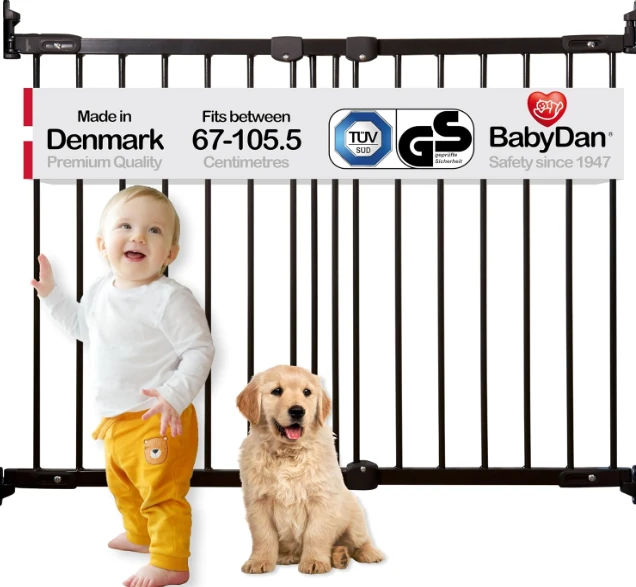 Barrière BabyDan FlexiFit métal noire, illustration du fabricant.