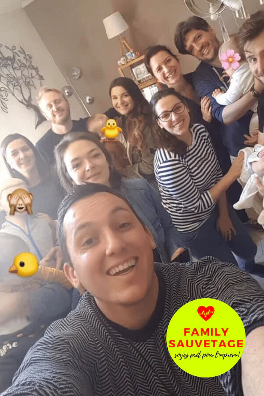 Parents réunis avec le formateur Family Sauvetage lors d’un atelier premiers secours bébé à domicile